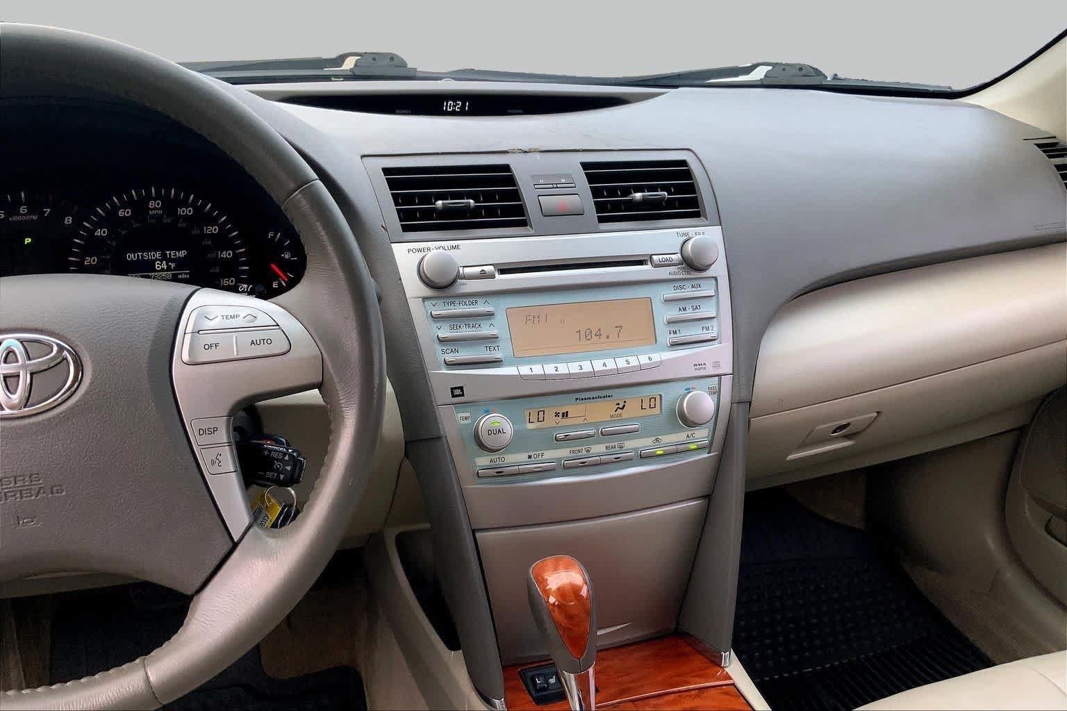 Used 2008 Toyota Camry XLE FWD image 6