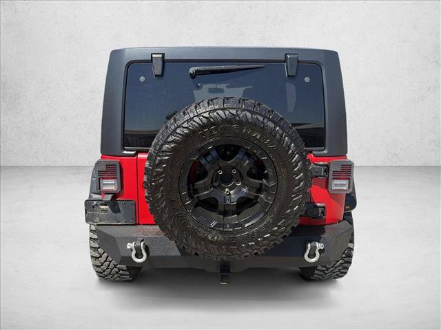 Used 2018 Jeep Wrangler Unlimited Sahara w/ Connectivity Group AWD/4WD image 4