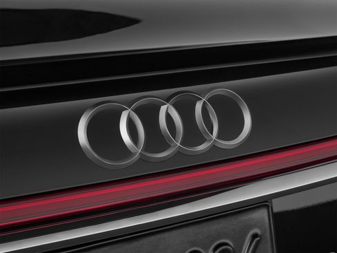 Used 2023 Audi A8 L 3.0T AWD/4WD image 49