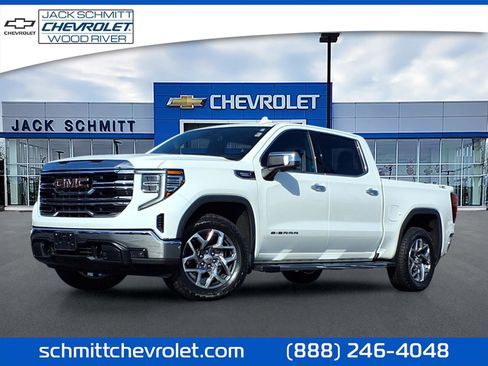 Used 2022 GMC Sierra 1500 SLT image 1