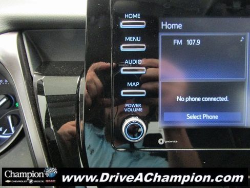 Used 2024 Toyota Camry SE image 25