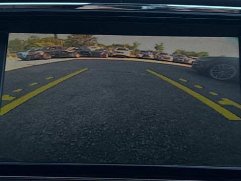 Used 2015 Jaguar XJ L Portfolio RWD image 25