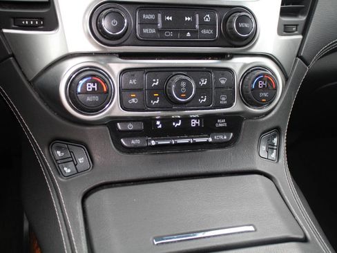 Used 2015 Chevrolet Tahoe LTZ AWD/4WD image 11