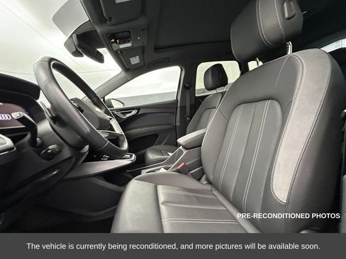 Used 2024 Audi Q4 e-tron Premium Plus w/ Premium Plus image 10