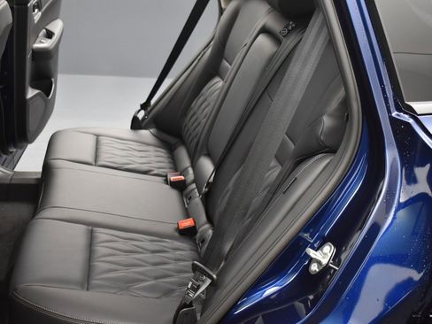 Used 2025 Nissan Rogue Platinum w/ Tech Package image 15