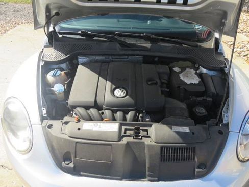 Used 2013 Volkswagen Beetle 2.5 image 27