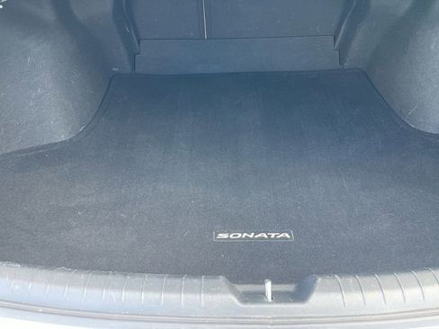Used 2023 Hyundai Sonata Limited w/ Cargo Package FWD image 17