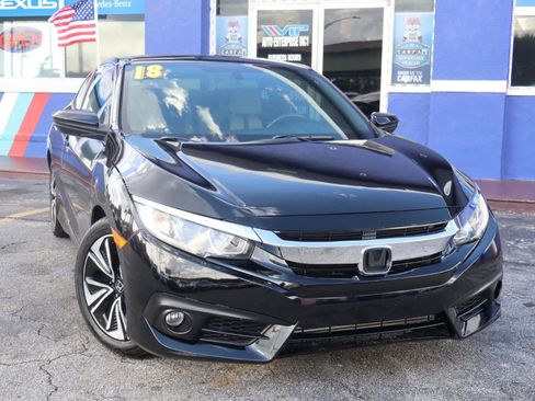 Used 2018 Honda Civic EX-T image 3