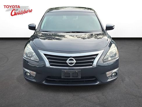 Used 2015 Nissan Altima 3.5 SL FWD image 2