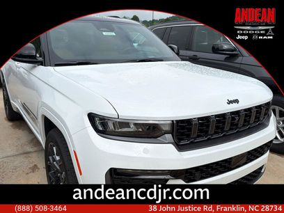 New 2026 Jeep Grand Cherokee L Summit w/ Obsidian Package