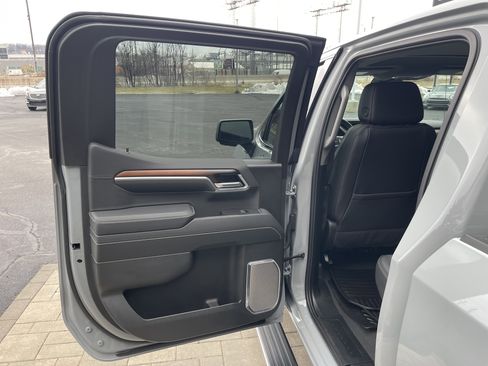 Used 2025 GMC Sierra 1500 Denali w/ Denali Reserve Package image 24