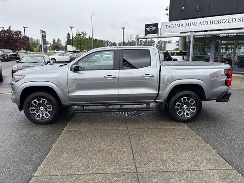 Used 2024 Chevrolet Colorado Z71 w/ Z71 Convenience Package 2 AWD/4WD image 4