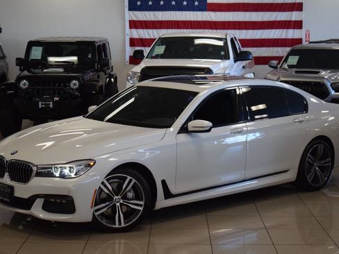 Used 2016 BMW 740i image 12