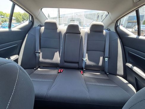 Used 2025 Nissan Altima 2.5 SV FWD image 38