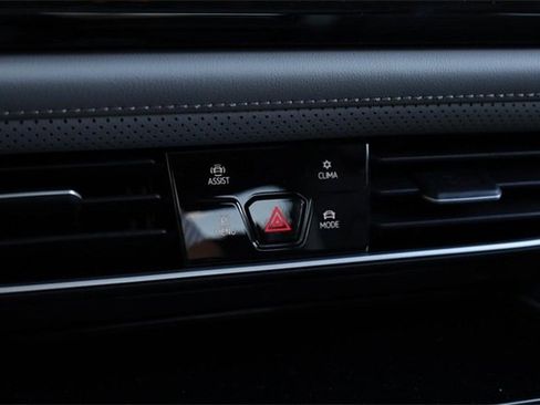 New 2026 Volkswagen Atlas Peak Edition image 16