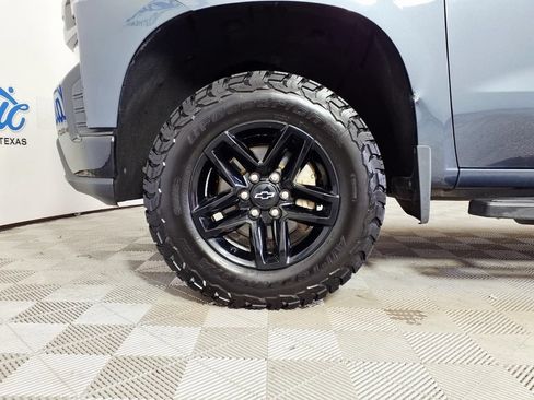 Used 2021 Chevrolet Silverado 1500 LT Trail Boss w/ Bed Protection Package AWD/4WD image 7