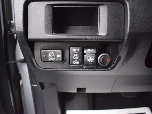 Used 2017 Toyota Tacoma TRD Pro AWD/4WD image 15