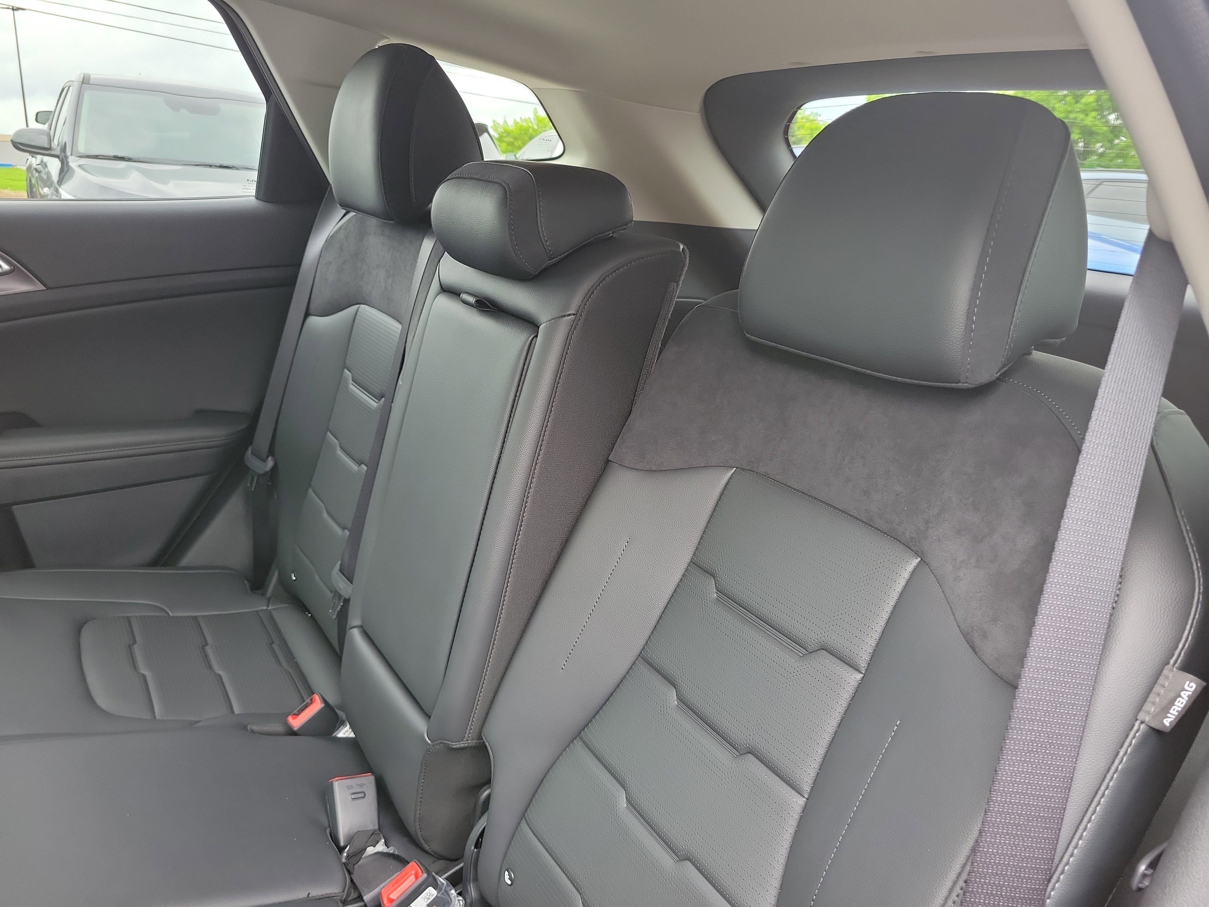 New 2026 Kia Sportage SX FWD image 12