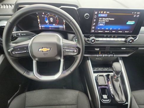 Used 2023 Chevrolet Colorado LT w/ LT Convenience Package image 11