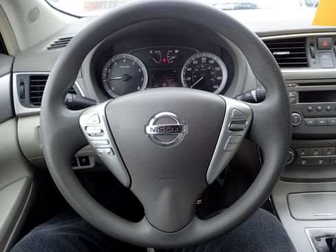 Used 2013 Nissan Sentra SV image 14