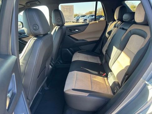 Certified 2025 Chevrolet Equinox ACTIV image 19
