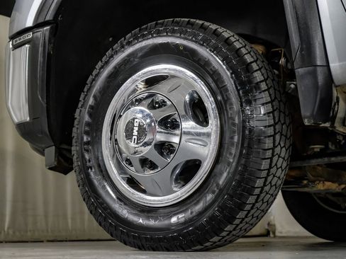 Used 2024 GMC Sierra 3500 Pro AWD/4WD image 47
