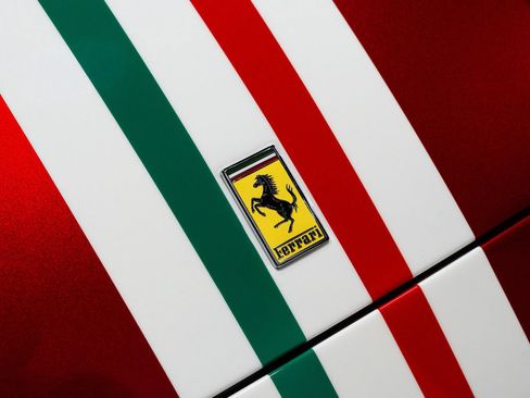 Used 2024 Ferrari 812 Competizione RWD image 2