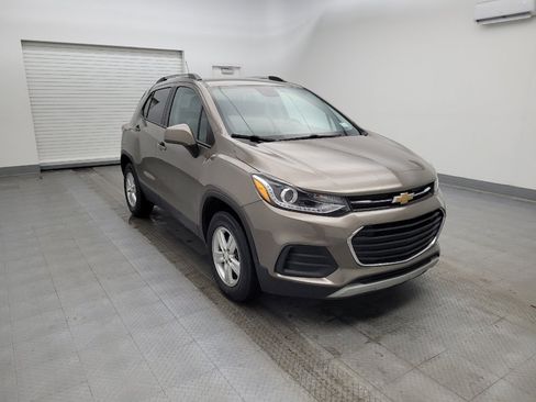 Used 2022 Chevrolet Trax LT AWD/4WD image 13