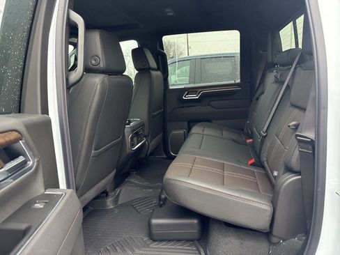 New 2026 Chevrolet Silverado 2500 High Country w/ High Country Premium Package AWD/4WD image 13