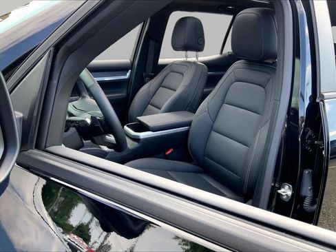 Used 2026 GMC Terrain Elevation w/ Elevation Premium Package AWD/4WD image 9
