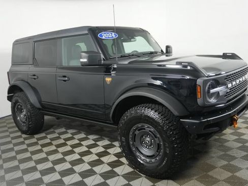 Certified 2024 Ford Bronco Badlands AWD/4WD image 2