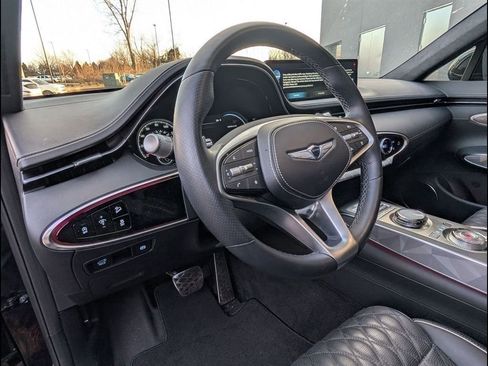 Used 2025 Genesis GV70 3.5T Sport w/ Sport Advanced Package AWD/4WD image 11