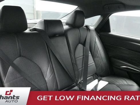 Used 2022 Toyota Avalon Limited w/ Advanced Safety Package FWD image 13