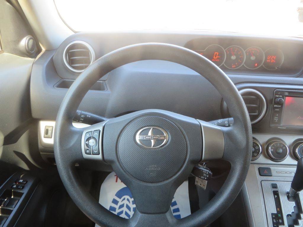 Used 2014 Scion xB FWD image 12