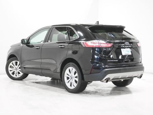 Used 2022 Ford Edge Titanium AWD/4WD image 5