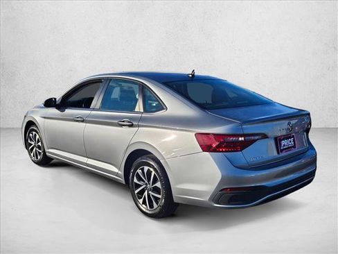 Used 2024 Volkswagen Jetta S image 8