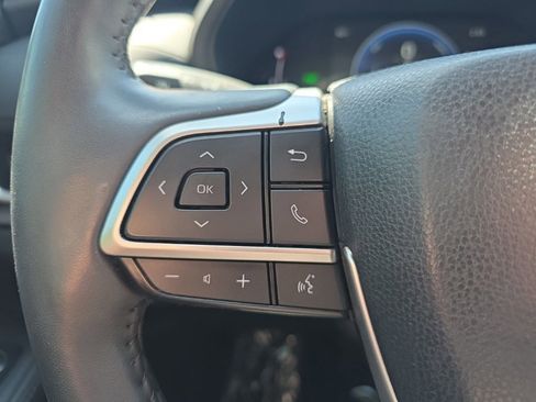 Used 2024 Toyota Grand Highlander XLE image 21