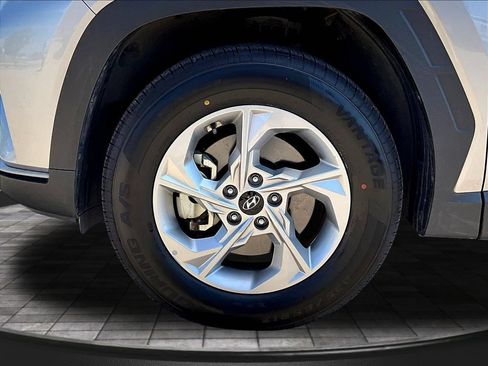 Used 2024 Hyundai Tucson SEL AWD/4WD image 35