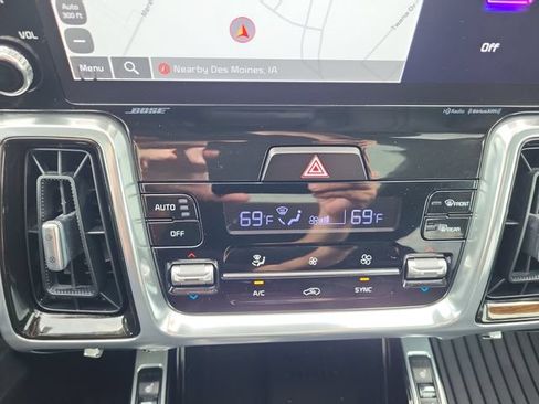 Certified 2022 Kia Sorento SX FWD image 28