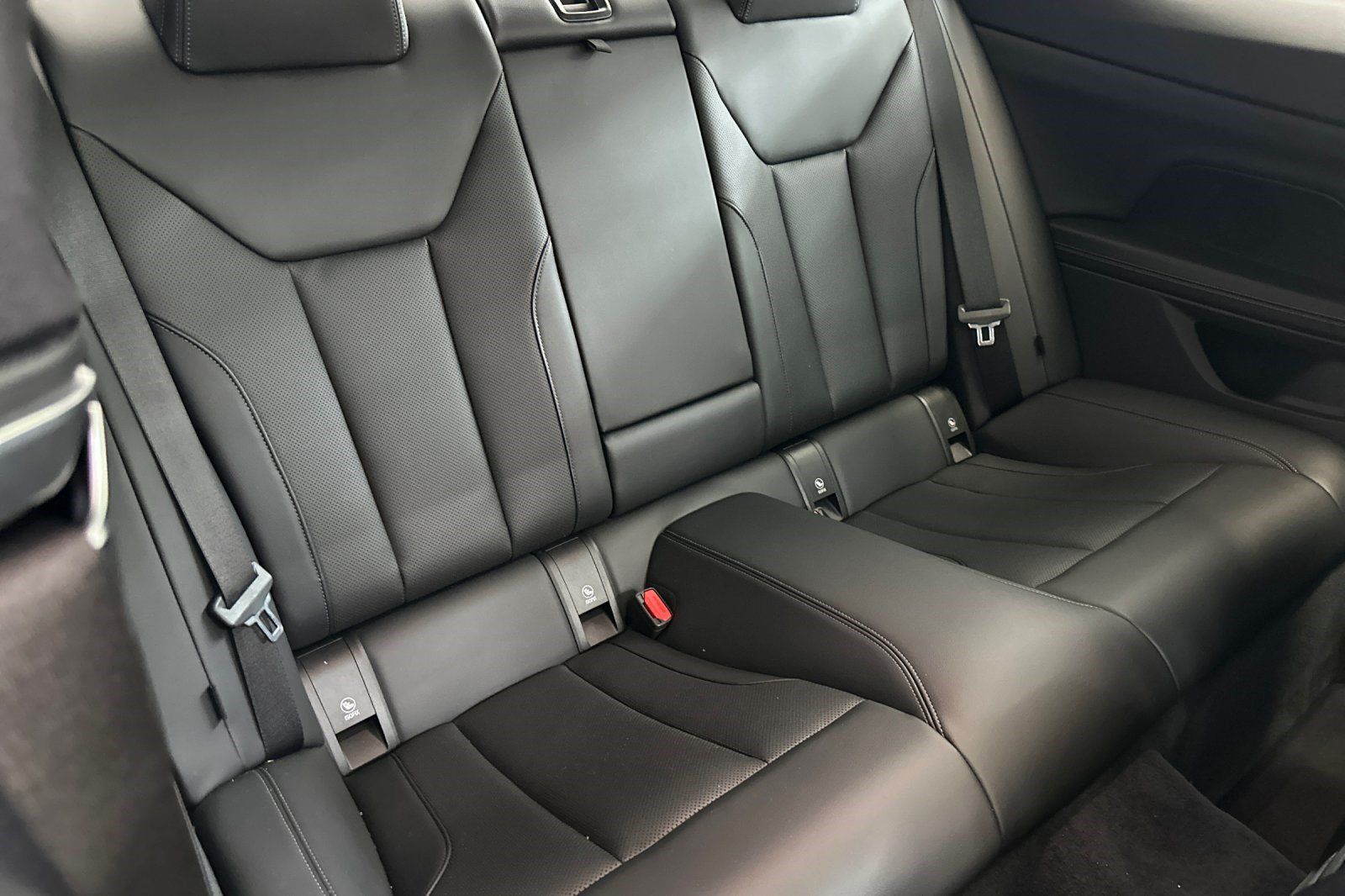 Used 2022 BMW 430i Coupe w/ Convenience Package RWD image 32