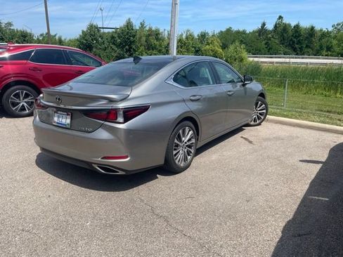 Used 2021 Lexus ES 350 w/ Premium Package FWD image 4