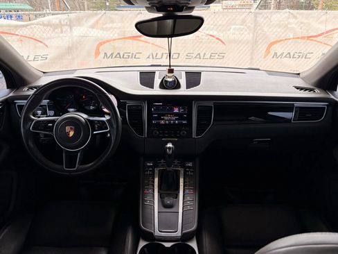 Used 2017 Porsche Macan Sport Edition image 26