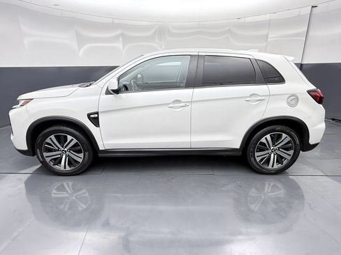 Used 2021 Mitsubishi Outlander Sport ES FWD image 4