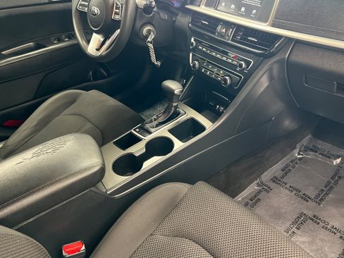 Used 2020 Kia Optima LX image 14