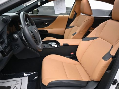 Used 2025 Lexus ES 350 w/ Premium Package image 26