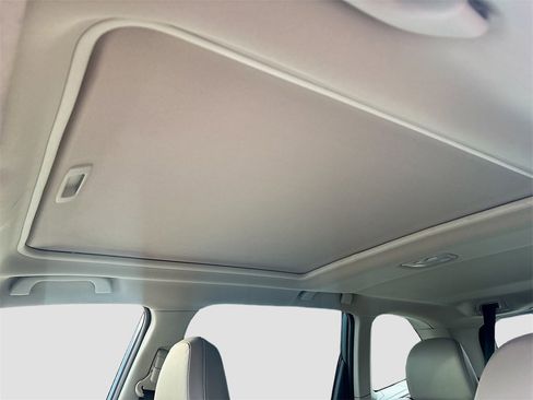 Used 2022 Subaru Forester Limited w/ Popular Package #2 image 23