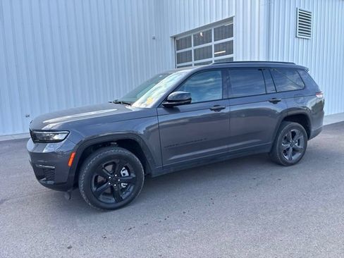 Used 2024 Jeep Grand Cherokee L Limited w/ Luxury Tech Group II AWD/4WD image 2