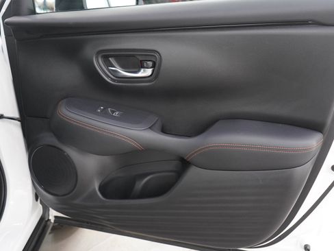 Used 2024 Honda HR-V Sport image 9