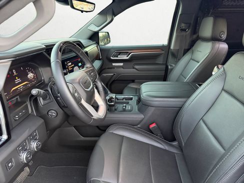 Used 2026 GMC Sierra 1500 Denali AWD/4WD image 8