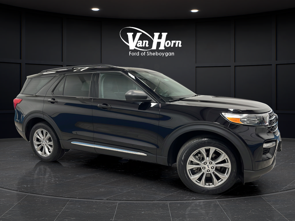 Used 2023 Ford Explorer XLT w/ Equipment Group 202A AWD/4WD image 1